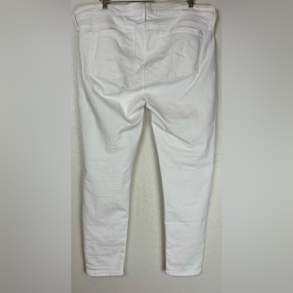 NEW J Crew 8" Mid Rise Skinny Jean Signature Stretch 35 White $118 0877 - Picture 4 of 12